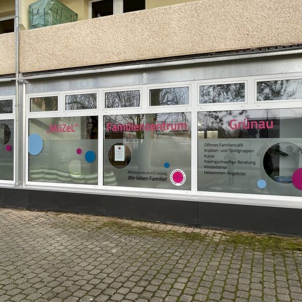 Wiedereröffnung: Das „MüZeL“ begrüßt seine Besucher*innen am neuen Standort - Mütterzentrum e.V. Leipzig 2022 01 karlsruher aussen - Mütterzentrum e.V. Leipzig